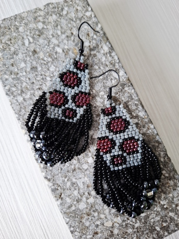 Náušnice s leopardím vzorom (čierna, sivá, bordová) 1