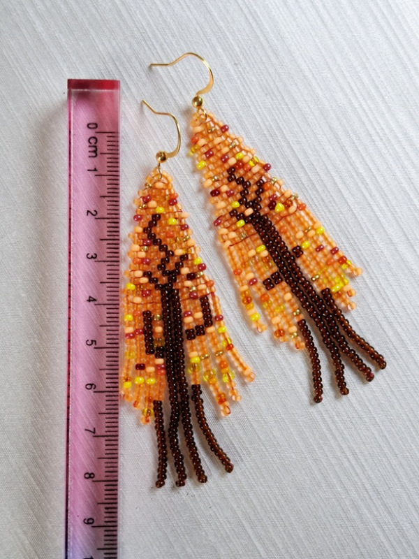 Jesenné stromy s oranžovým lístím 4