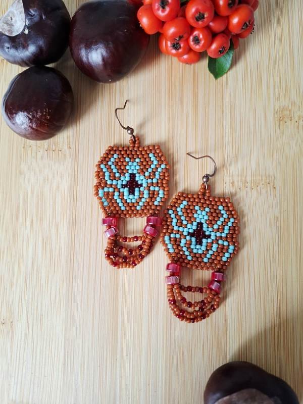 Pavúčiky (zelené na hnedej)