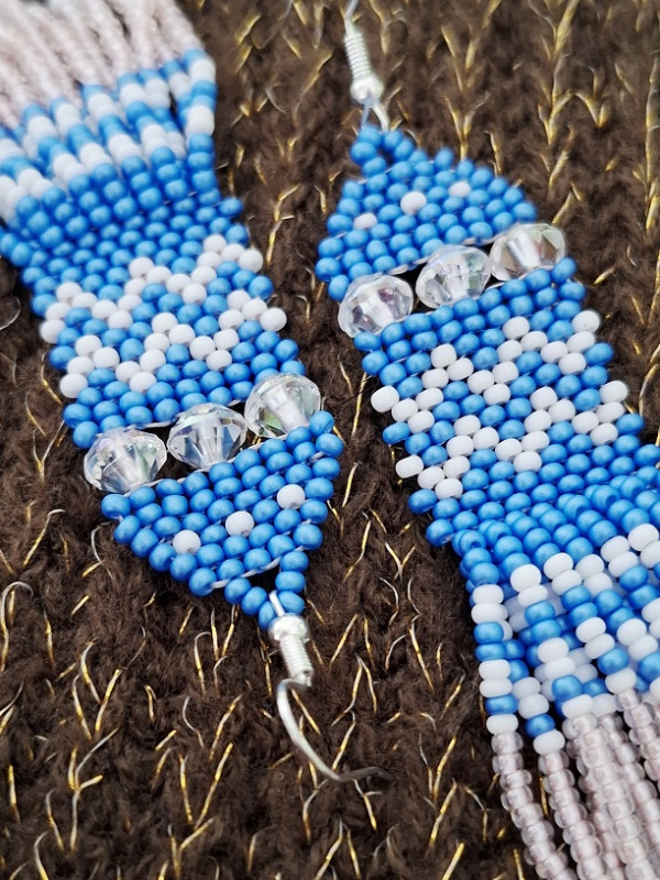 Izabel (biela, modrá) 1