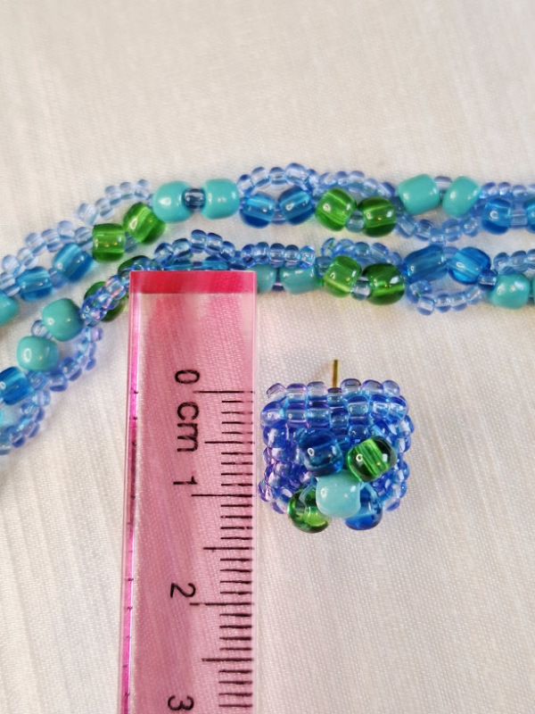 Magdaléna (v modrej a zelenej) 5