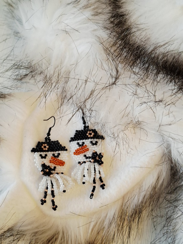 Snehuliaci (čierna, zlatá)