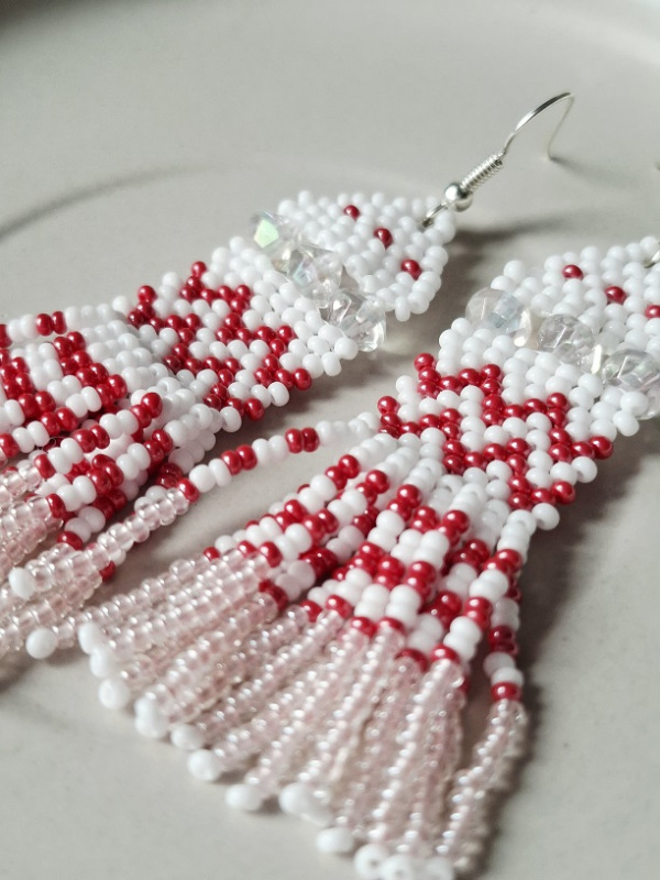 Izabel (biela, červená)