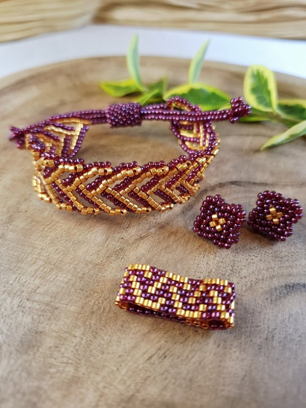 Bordoara Romance (so zlatou)