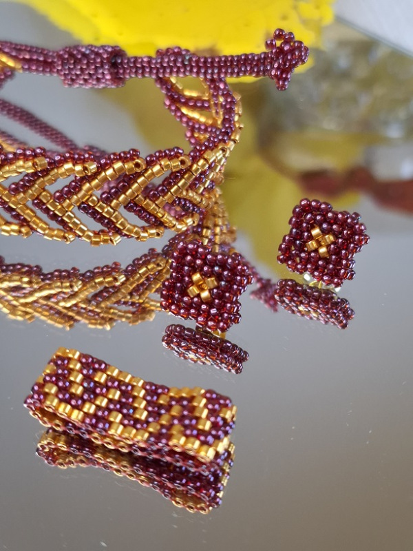 Bordoara Romance (so zlatou) 6