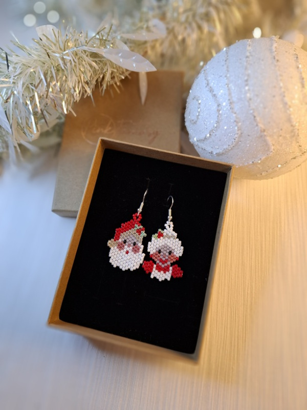 Pán Santa a pani Santová