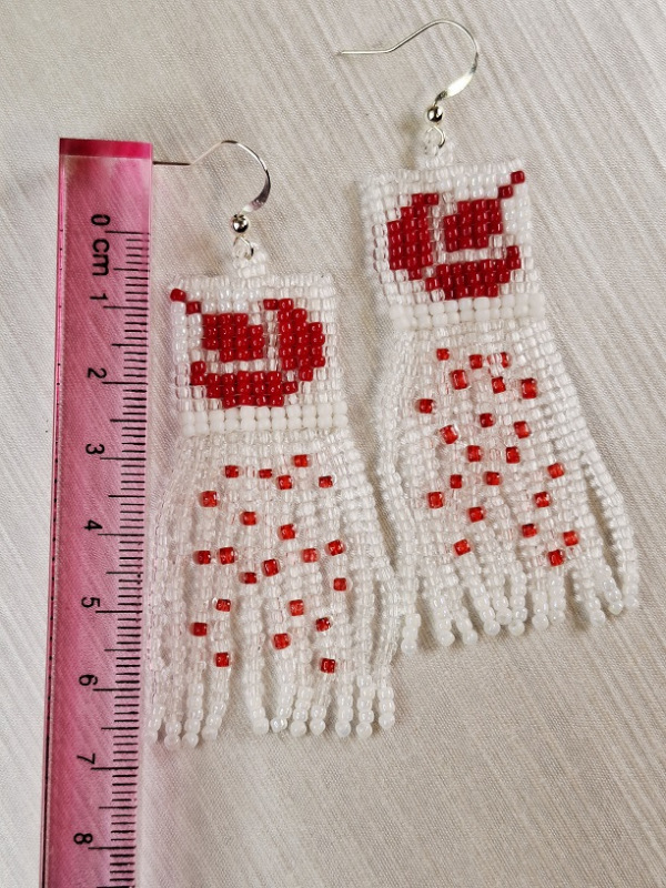 Zana (biela, červená) 3