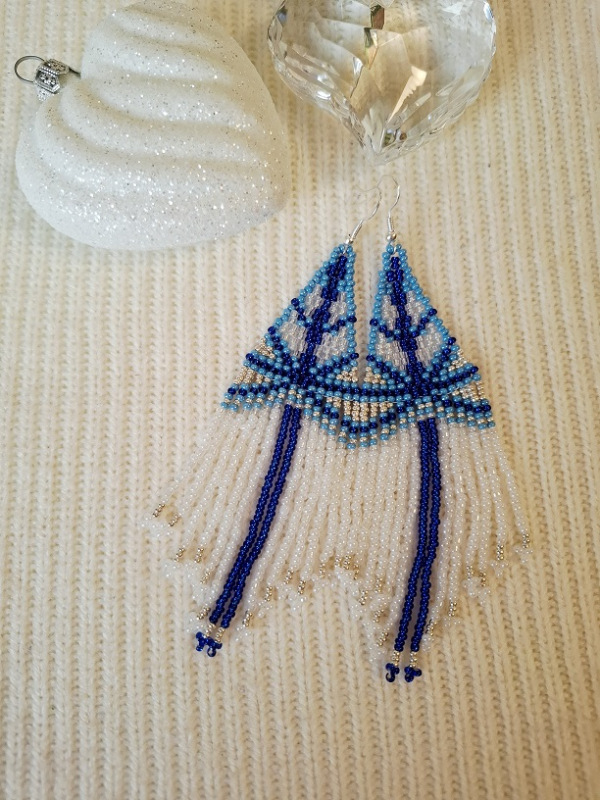 Ako ľad (zafírová modrá, biela)